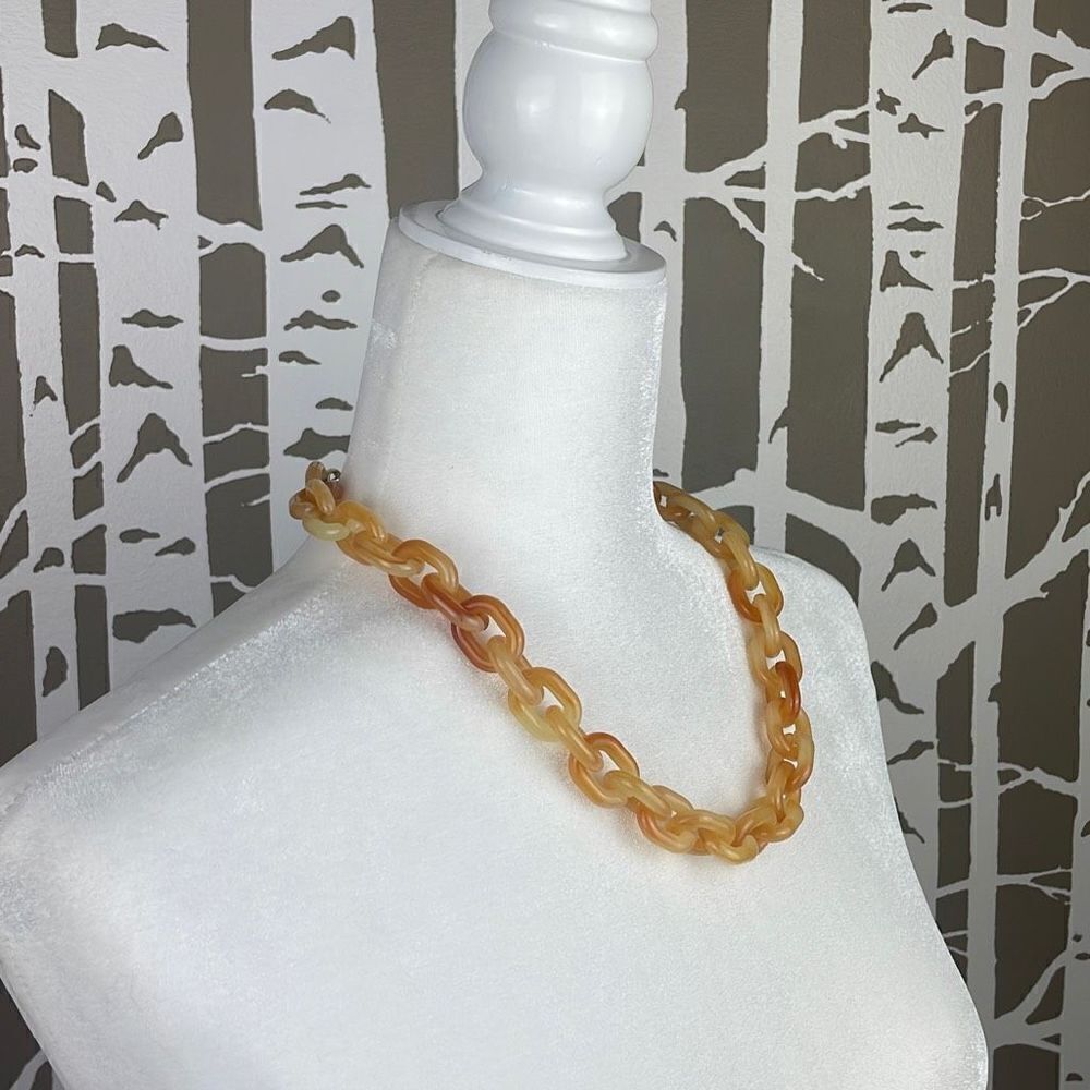 Rush By Denis & Charles Plastic Shades of Amber Chain Link Necklace NEW - Picture 3 of 5
